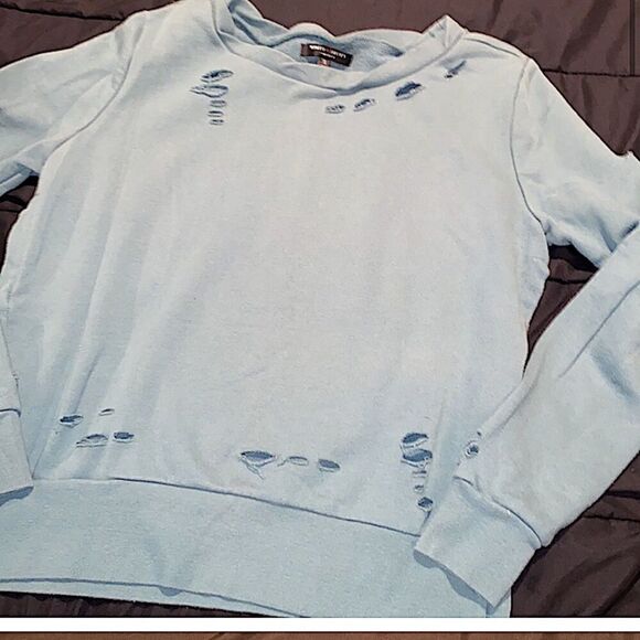 Romeo+Juliet couture distressed light blue sweater with open tie sides size Sm - Picture 2 of 4